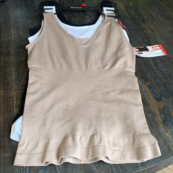 Skinnygirl Set of 3 Ribbed Fitted Shapewear Tank size Medium - Picture 1 of 6